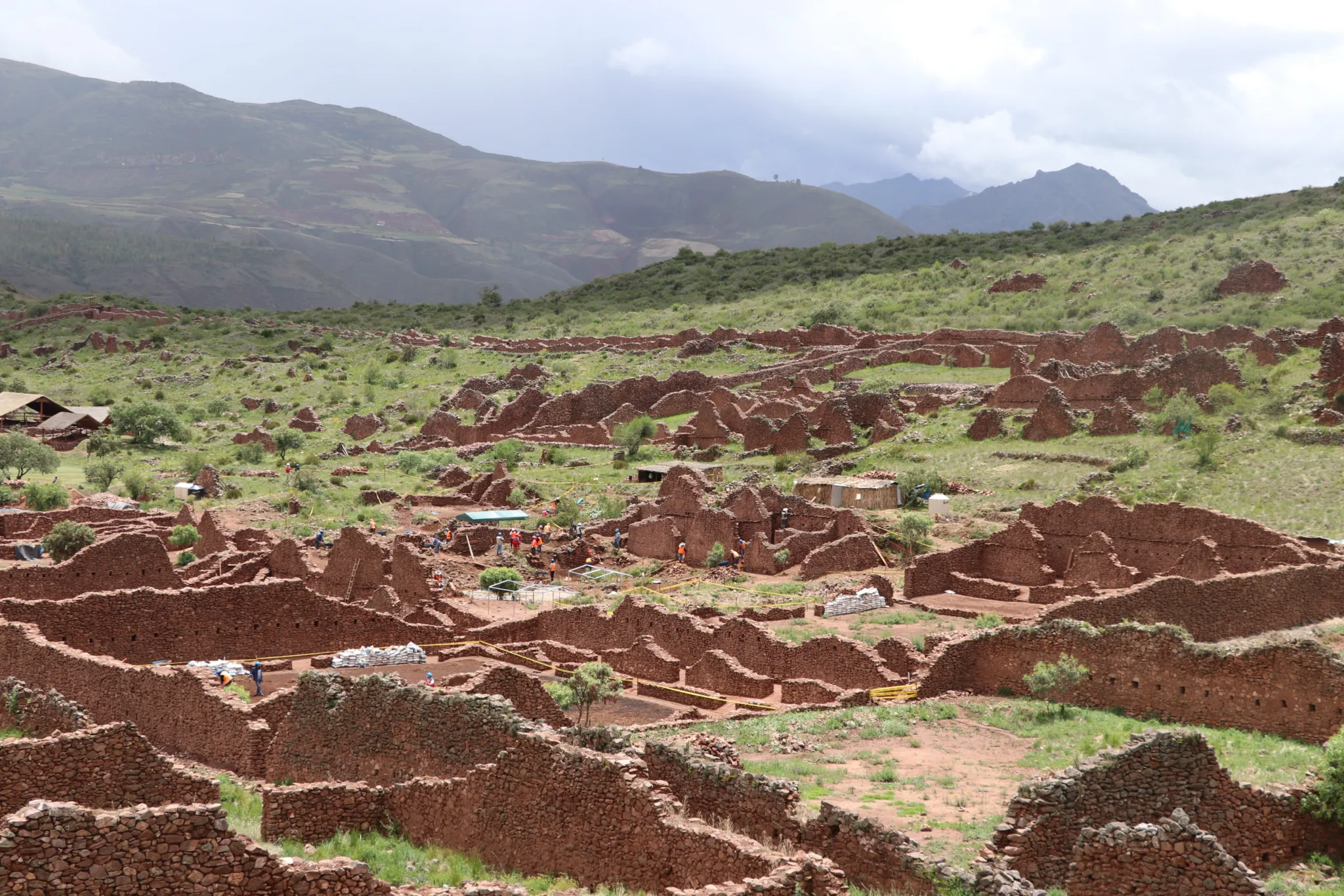 Andahuaylillas - Pikillacta ruins